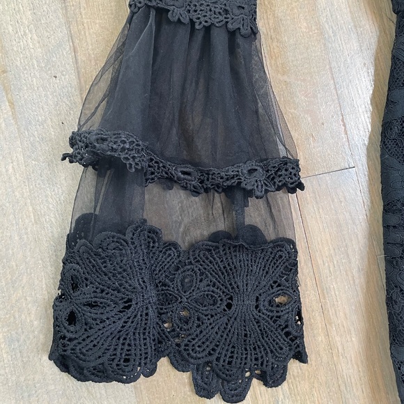 Romper - Picture 4 of 4